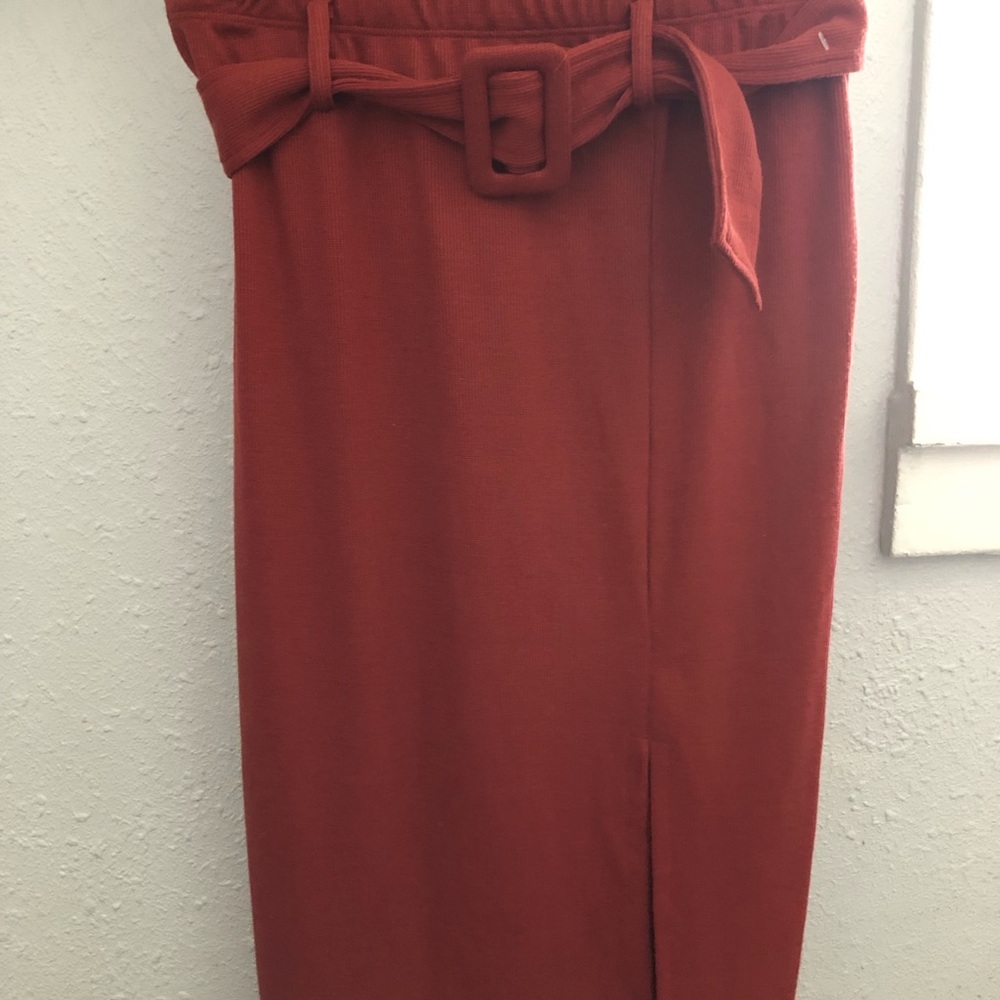 Pencil skirt with slit